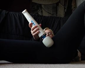 BigTittyGothEgg - Cumming home after a long day