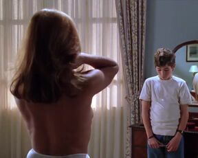 Maria Luisa San Jose topless, Cristina Espinosa naked. Pajarico (1997) nudity movie scenes