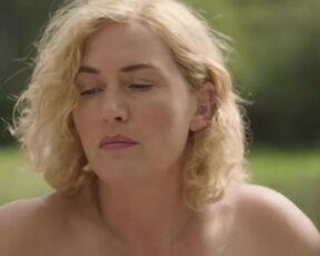 Kate Winslet nude, Noemie Merlant topless - Lee (2023)