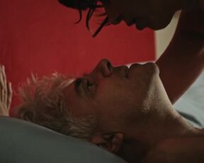 Anna Valle nude, Fotinì Peluso, Susy Laude nude - La compagnia del cigno s01 (2019)