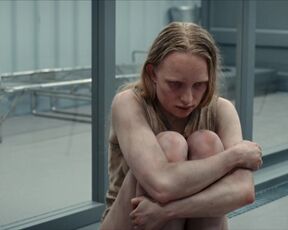 Edith Saldanha nude, Luzia Oppermann Hot Scenes (2024)
