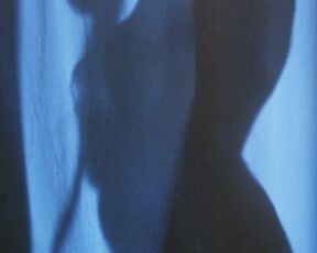 Classic erotic. Malisa Longo, Ria De Simone nude - Nightmare concert - A Cat in the Brain (1990)