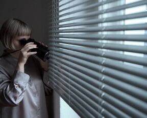 Paulina Alpen nude. Hikikomori (2023)