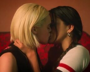 Maia Reficco hot, Zaria, Ava Capri sexy, Mallory Bechtel - Pretty Little Liars Original Sin s02e04 (2024) Jpt TV Show Scenes