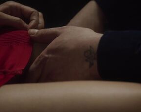 Laetitia Casta, Coralie Russier - Le bonheur est pour demain (2023) nudity scenes
