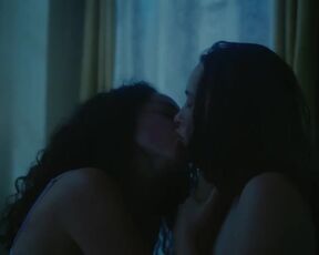 Lesbian Scene: Salomé Richard nude, Camille Moutawakil nude - L'échappée (2023)