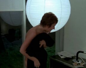 Annie Girardot nude, Jeanne Colletin, Anne-Marie Deschodt naked - Traitement de choc (1972) Retro Nudity Scenes