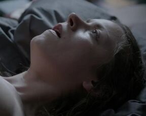 Couple Sex Scene. Alice Dwyer nackt. Ma Folie (2015)
