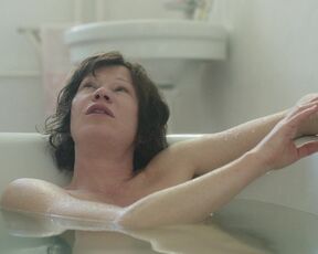 Birgit Minichmayr nude - Mit einem Tiger schlafen. Nackt in der Badewanne (2024)