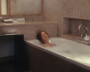 Isabelle Huppert nude. Sidonie in Japan (Sidonie au Japon) (2023)