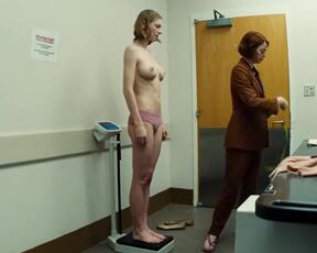 Emma Stone nude, Margaret Qualley nude, Hunter Schafer nude - Kinds of Kindness (2024)