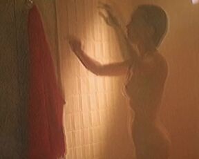 Karine Carvalho nude, Bruna Lombardi sex - Brasilia 18 (2006)