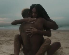 Lari Sacratto nude- Petalas (2024) hot movie scenes