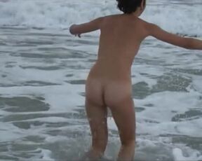 Sarah Vermeulen naked. Temps (2006). Nudiity Photohot Scenes. Naked Models