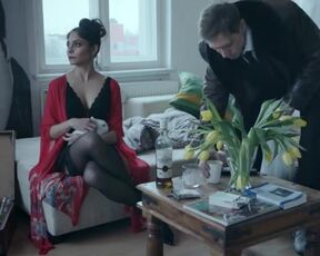 Alina Levshin, Pegah Ferydoni sexy - Stand Up (2021) hot movie scenes