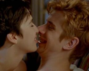 Ariadna Gil nude, Ayanta Barilli nude, Carme Elias nude. Los peores anos de nuestra vida (1994) Spanish Nude Scenes