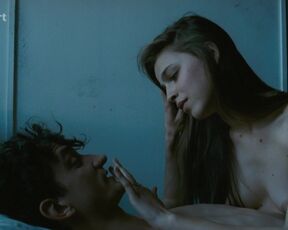 Lucie Zednickova topless. Kour (1990) Nudity movie scene