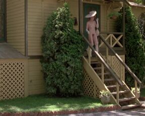 Margaret Whitton naked. Ironweed (1987) Full Frontal Nudity Scene