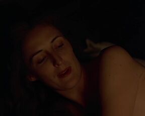 Fiona Shaw naked. Mountains of the Moon (1990) Classic nudity bed scene