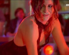 Christina Hecke hot. Hopfensommer (2011)Striptease Movie Scene