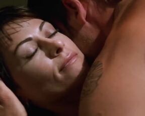 Roxana Zal nude, Gina Gershon sexy. 3-Way (2004) erotic movie scenes
