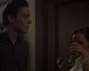 Christina Ricci nude - Prozac Nation (2001)