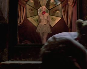 Jennifer Lopez (NN) - The Cell (2000)