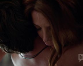 Alanna Ubach - Girlfriends Guide to Divorce (2017)