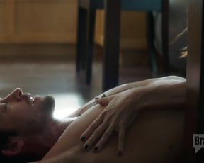 Alanna Ubach - Girlfriends Guide to Divorce (2017)