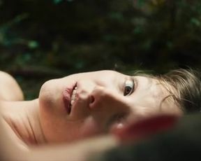 Naked scenes Julia Koschitz - Jonathan (2016)