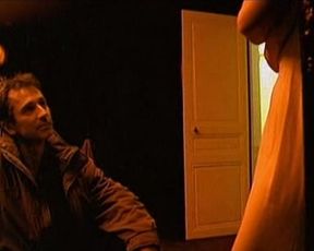 Marion Cotillard - Une Affaire Privee (2002)