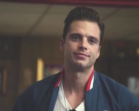 Michelle Derstine, Melissa Rauch - The Bronze (2015) (Sex, Gymnast, Nude, Pussy)