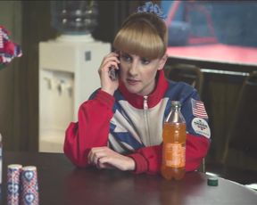 Michelle Derstine, Melissa Rauch - The Bronze (2015) (Sex, Gymnast, Nude, Pussy)