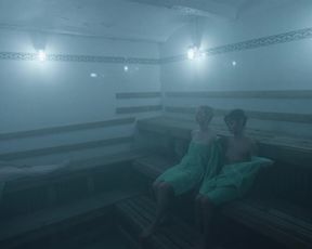 TV show scene Ella Purnell nude - Sweetbitter s02e01-02 (2019) 