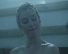 TV show scene Ella Purnell nude - Sweetbitter s02e01-02 (2019) 