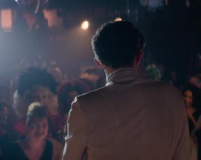 TV show scene Geena Davis nude - Glow s03e09 (2019) 