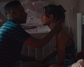 Naked scene Julia Yamaguchi nude - Sintonia s01e02 (2019) TV show nudity video