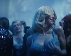 TV show scene Sydney Sweeney nude - Euphoria s01e06 (2019)