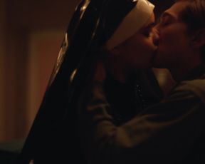 TV show scene Sydney Sweeney nude - Euphoria s01e06 (2019)