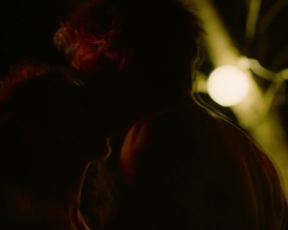 Tihana Lazovic, Lukrecija Tudor nude - Zvizdan (2015)