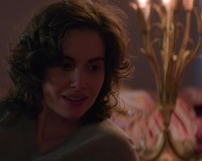 TV show scene Betty Gilpin, Alison Brie nude - Glow s03e04 (2019) 