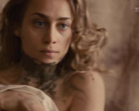 TV show scene Julia Rosnowska, Pamela Adamik nude - Drogi Wolnosci s01e12 (2018) 