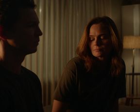 Naked scene Leila George, Emily Deschanel nude - Animal Kingdom s04e07 (2019) TV show nudity video