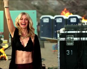 Cortney Palm, Cameron Richardson, Sydney Sweeney, Joi Liaye - Dead Ant (2017)