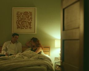 TV show scene Bethany Joy Lenz nude - Pearson s01e05 (2019) 