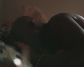 TV show scene Numa Perrier naked - SMILF s02e03 (2019) 