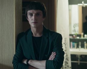 TV show scene Anna Starshenbaum nude - Volshebnik s01e07 (2019) 
