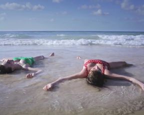 Actress Alexa-Jeanne Dube nude - Cuba merci, gracias (2019)