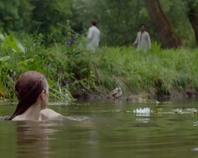 Actress Daisy Ridley, Naomi Watts nude - Ophelia (2019)