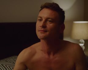 Actress Katarzyna Zielinska, Weronika Rosati, Julia Wieniawa-Narkiewicz - Zawsze warto s01e01 (2019) Nudity and Sex in TV Show